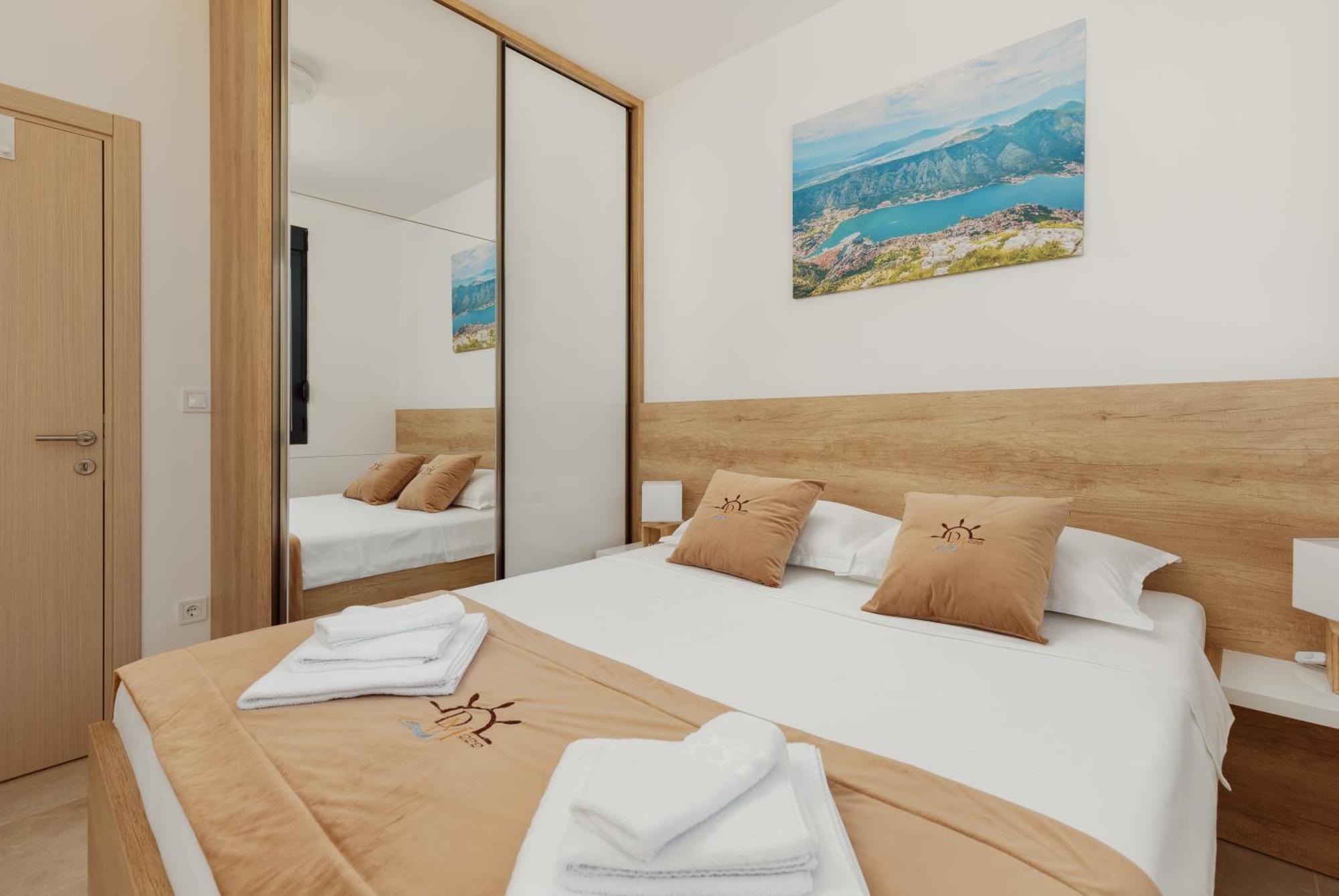 Dm Apartments Kotor Ngoại thất bức ảnh